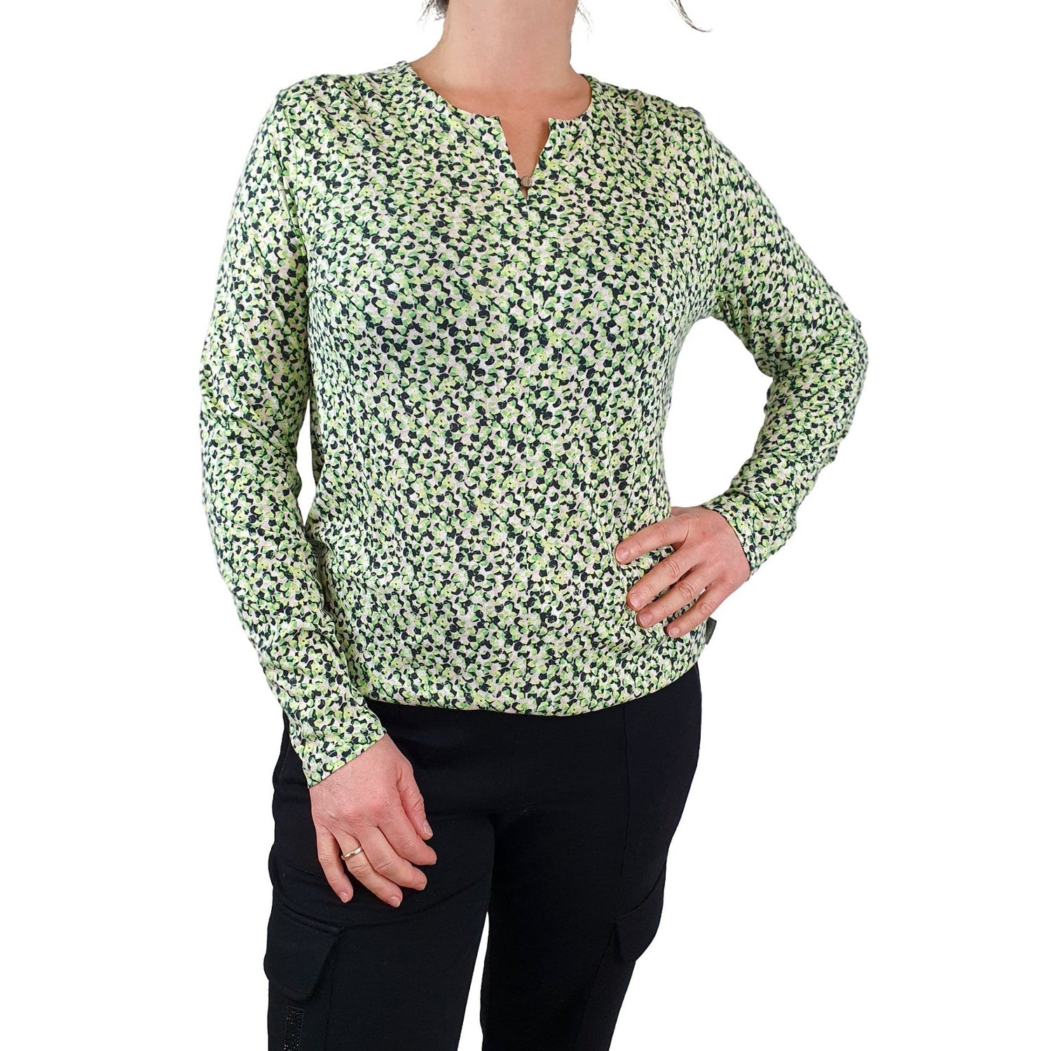 Shirt mit dezentem Muster. Mode von Betty &amp; Co. Seidel Moden Onlineshop